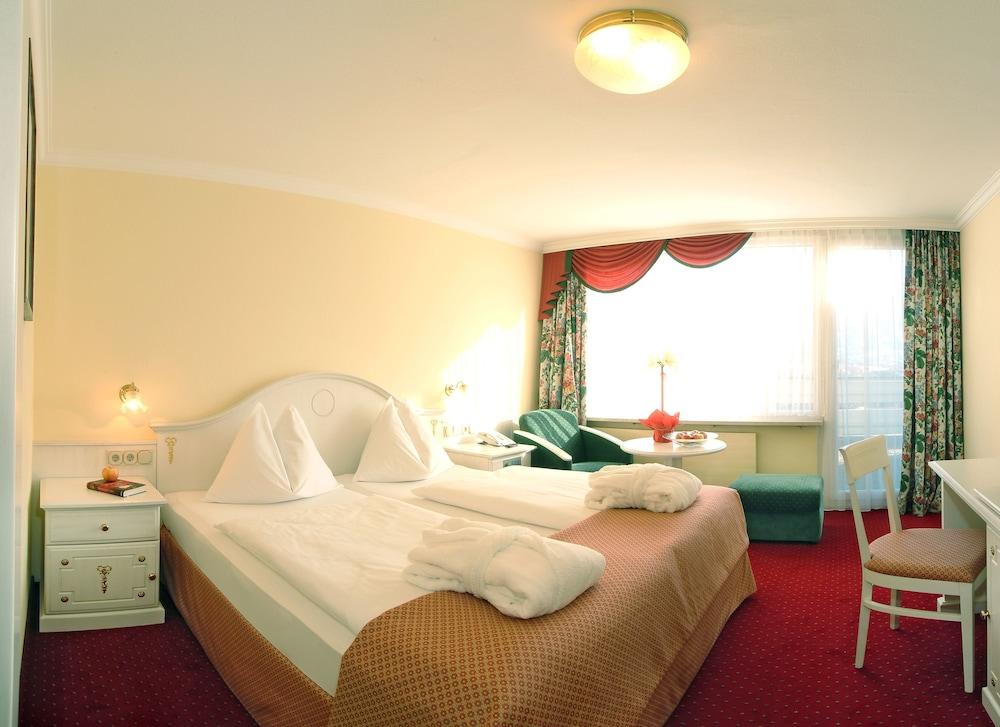 Hotel Norica - Thermenhotels Gastein Mit Dem Bademantel Direkt In Die Therme Бад Хофгаштайн Экстерьер фото
